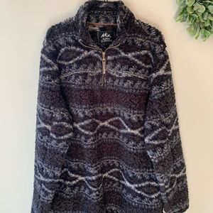 Sherpa half zip. Super warm. Never worn.